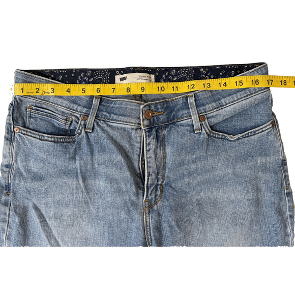Levi's 525 Jeans Womens 32x32 Perfect Waist Straight Light Blue Wash Denim Y2K - Picture 4 of 6